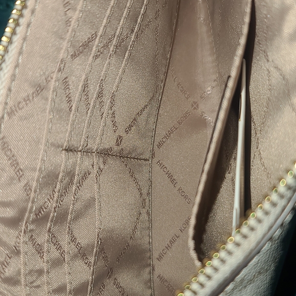 Michael Kors Wristlet - Picture 8 of 10